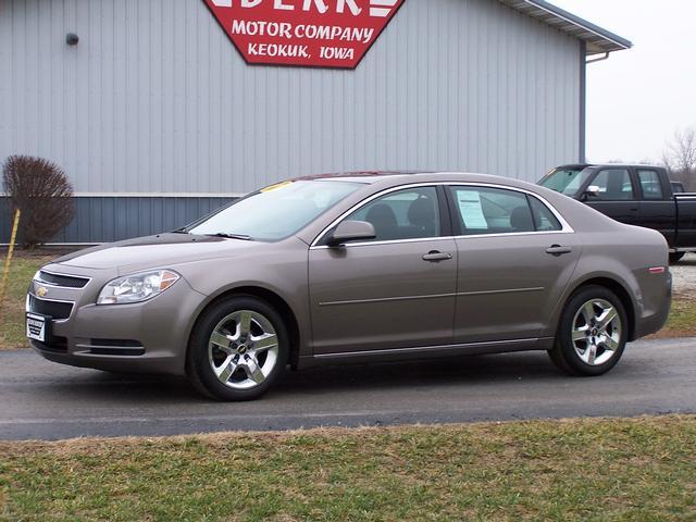 2010 Chevrolet Malibu 4dr Sdn SEL Sedan