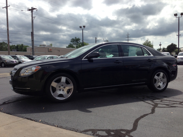 2010 Chevrolet Malibu 4dr AWD SUV