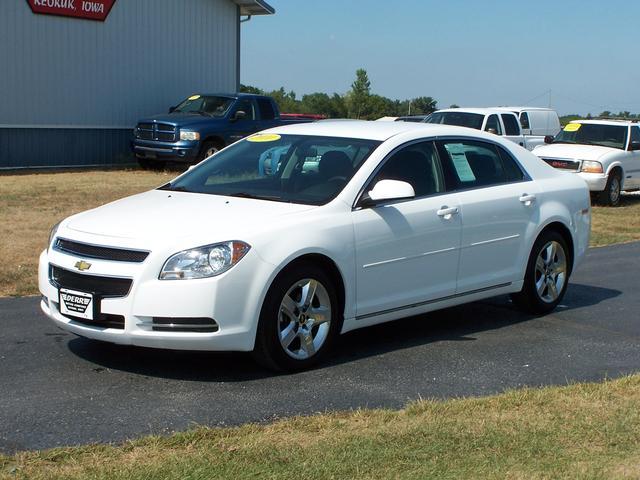 2010 Chevrolet Malibu 4dr Sdn SEL Sedan