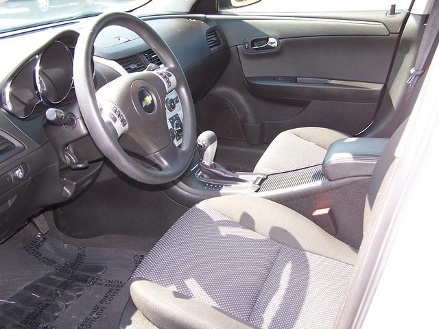 2010 Chevrolet Malibu 4dr Sdn SEL Sedan