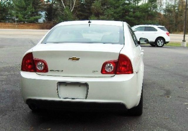 2010 Chevrolet Malibu 4dr AWD SUV