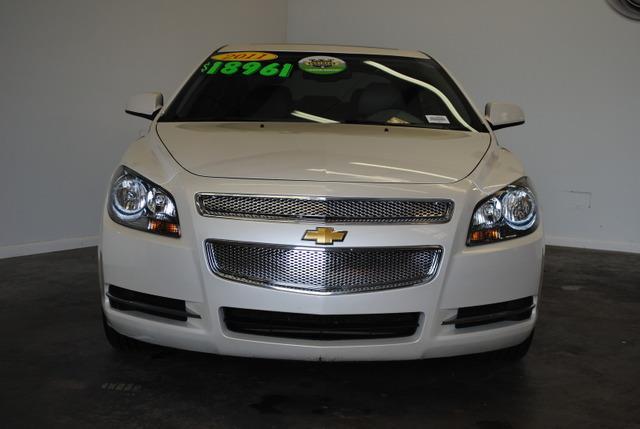 2011 Chevrolet Malibu SLT Pickup6 1/3 Ft