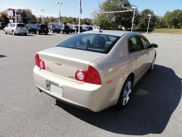 2011 Chevrolet Malibu 4dr AWD SUV