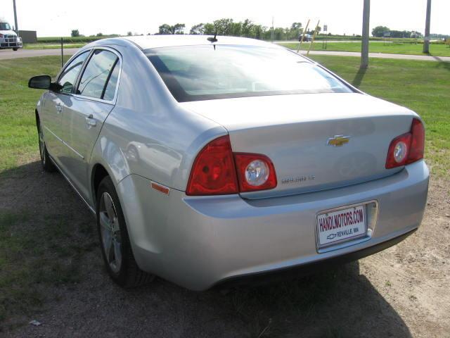 2011 Chevrolet Malibu 4dr Sdn I4 CVT 2.5