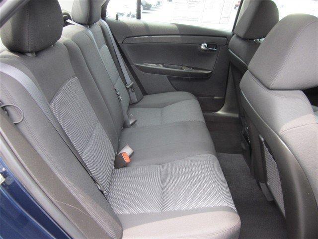 2011 Chevrolet Malibu 4dr Sdn I4 CVT 2.5