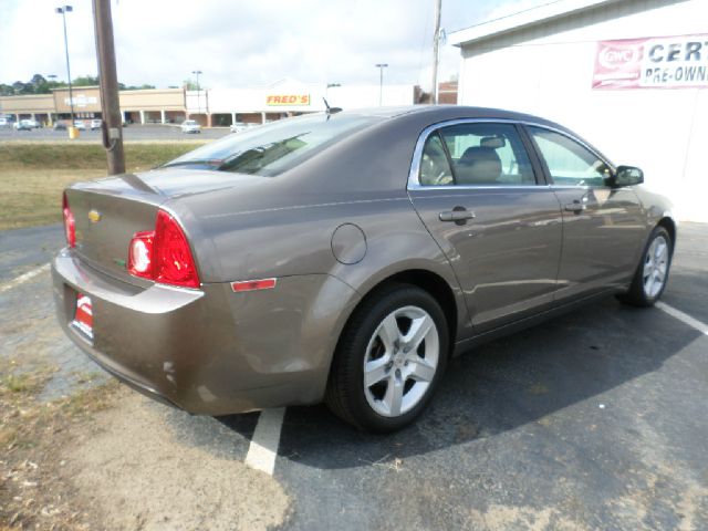 2011 Chevrolet Malibu LS NICE