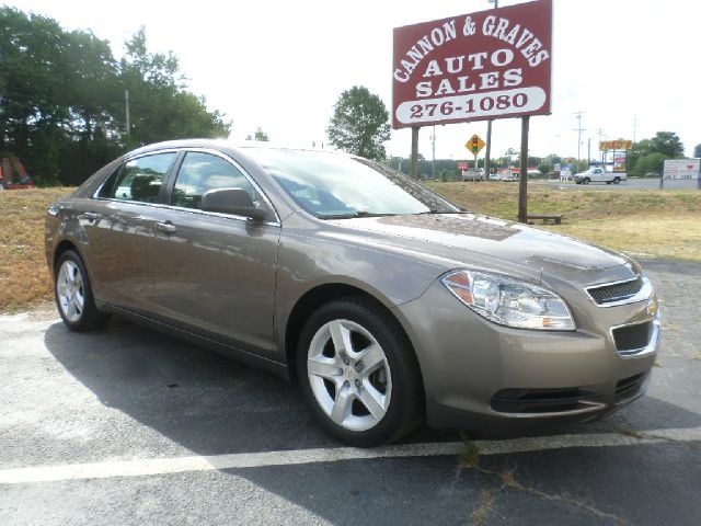 2011 Chevrolet Malibu LS NICE