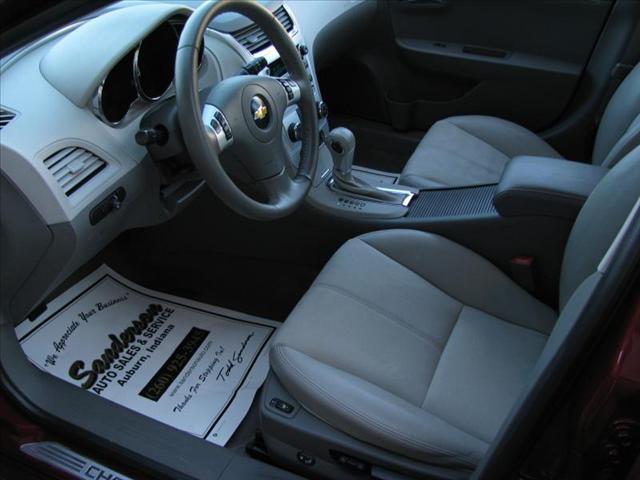 2011 Chevrolet Malibu C300 Sedan