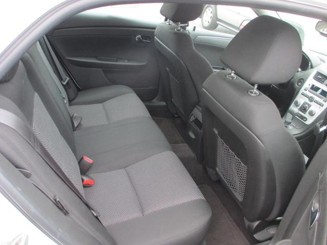 2011 Chevrolet Malibu LS Z71 STEP SIDE