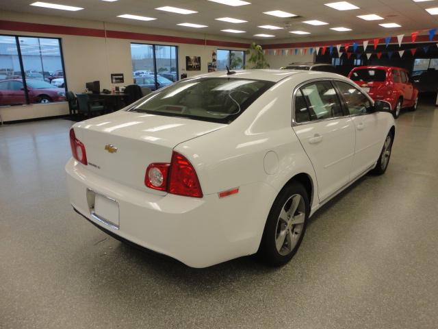 2011 Chevrolet Malibu Supercab XL