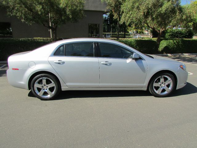 2011 Chevrolet Malibu 4dr AWD SUV