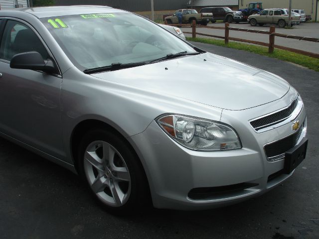 2011 Chevrolet Malibu LS NICE