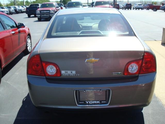 2011 Chevrolet Malibu 4dr Sdn I4 CVT 2.5