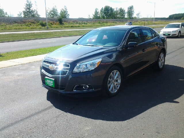 2013 Chevrolet Malibu 4dr AWD SUV