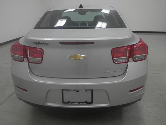 2014 Chevrolet Malibu E-150 Chateau