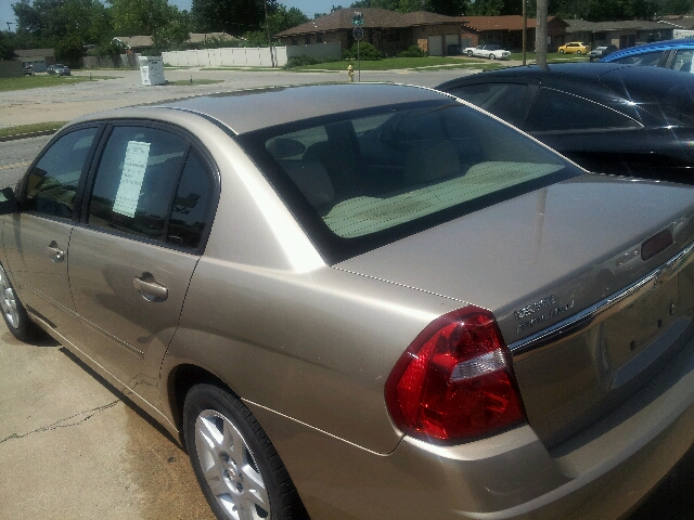 2008 Chevrolet Malibu Classic C300 Sedan