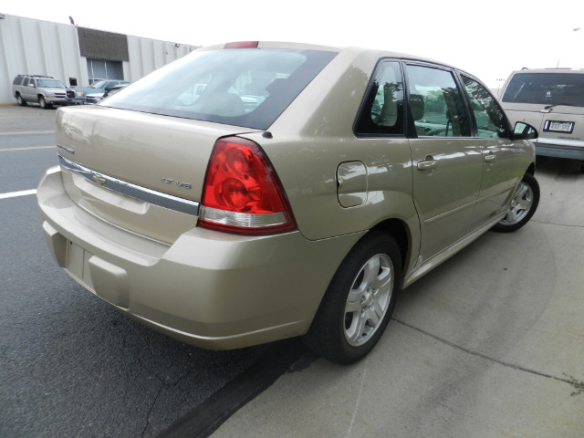 2004 Chevrolet Malibu Maxx SL1