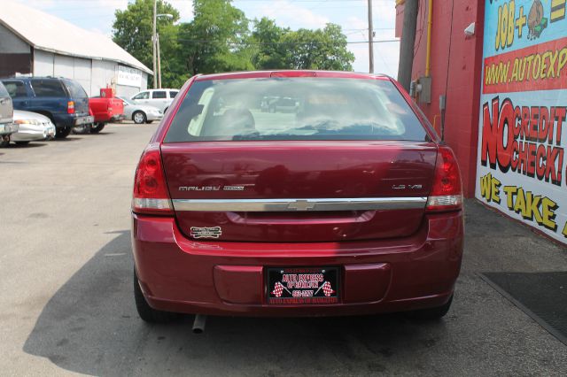 2004 Chevrolet Malibu Maxx Unknown