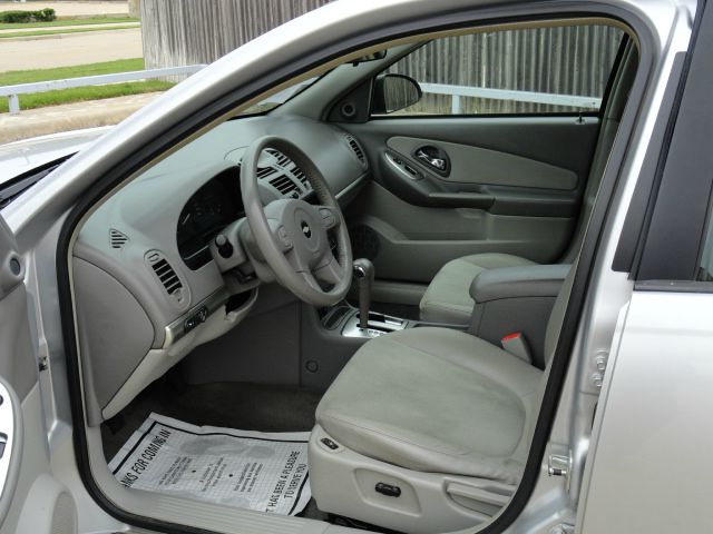 2004 Chevrolet Malibu Maxx SL1