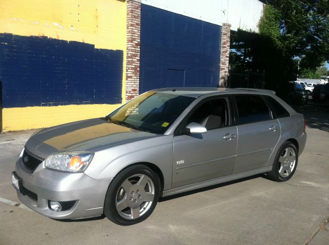 2006 Chevrolet Malibu Maxx Crew Cab 156 Inch XLT 4WD 4x4 Truck