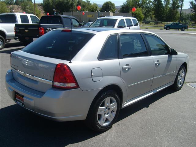 2006 Chevrolet Malibu Maxx 2DR Coupe AUTO