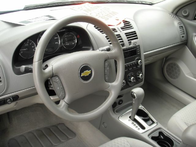 2007 Chevrolet Malibu Maxx SL1