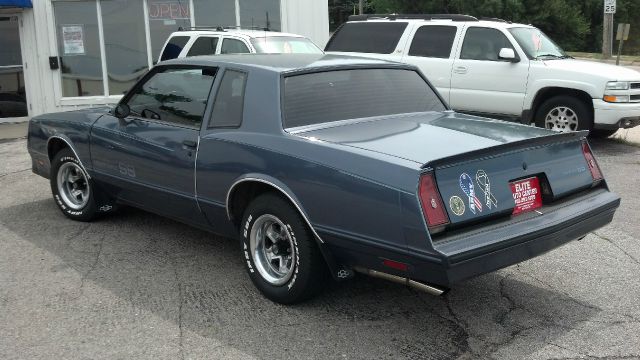 1984 Chevrolet Monte Carlo 4dr Sdn Auto (natl) Hatchback