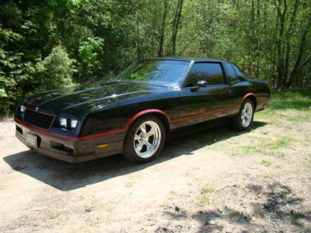 1985 Chevrolet Monte Carlo 4dr Sdn Auto (natl) Hatchback