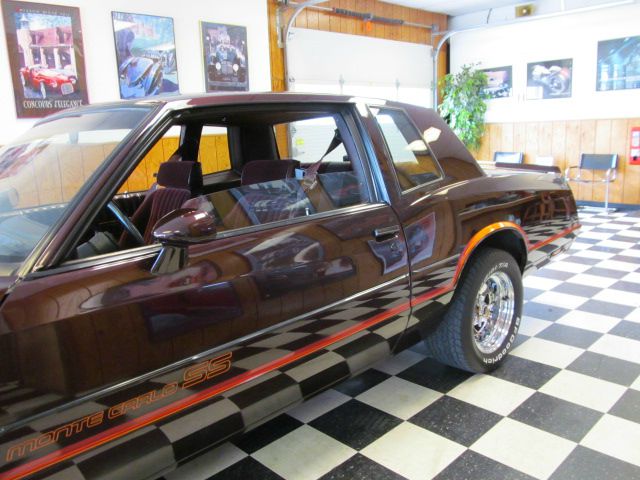 1985 Chevrolet Monte Carlo Base