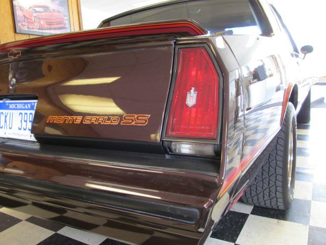 1985 Chevrolet Monte Carlo Base