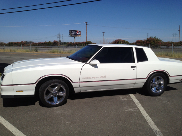 1986 Chevrolet Monte Carlo 4dr Sdn Auto (natl) Hatchback