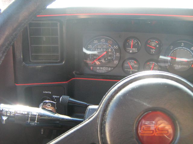 1986 Chevrolet Monte Carlo 4dr Sdn Auto (natl) Hatchback