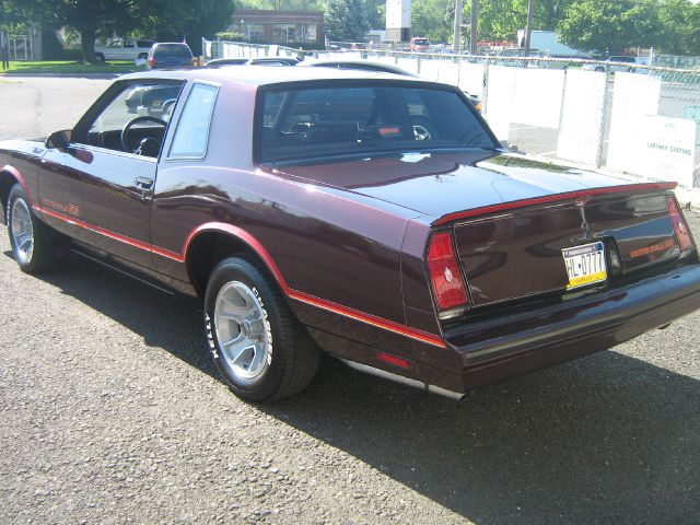 1986 Chevrolet Monte Carlo 4dr Sdn Auto (natl) Hatchback