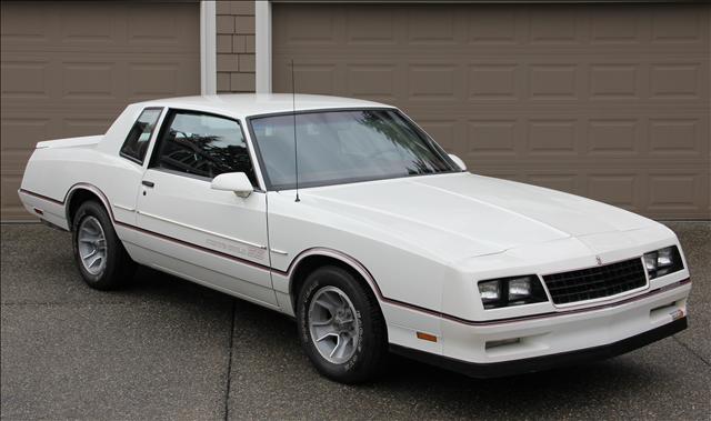 1986 Chevrolet Monte Carlo 4dr Sdn Auto (natl) Hatchback