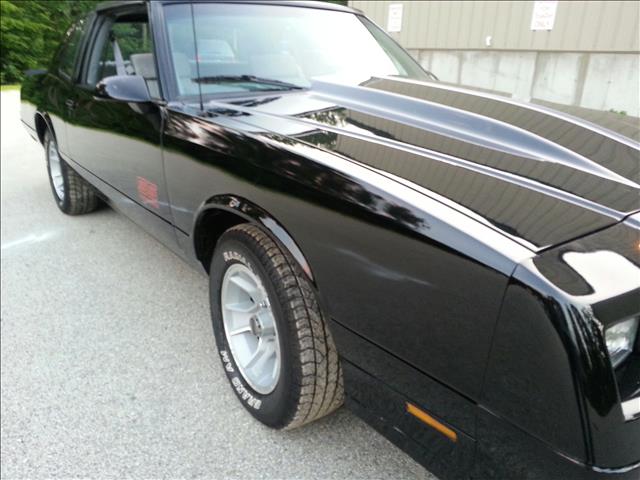 1988 Chevrolet Monte Carlo 3lt Coupe