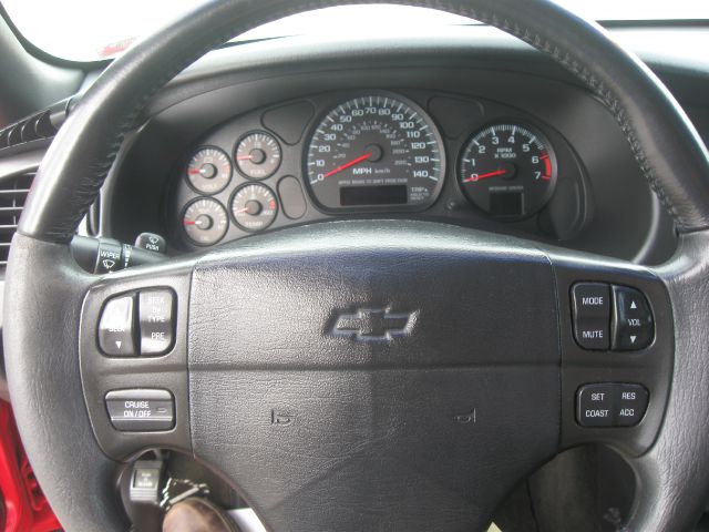 2000 Chevrolet Monte Carlo 4dr Sdn Auto (natl) Hatchback