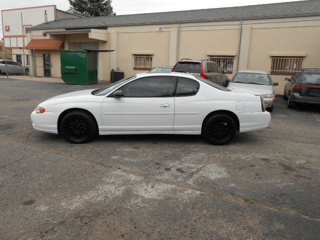 2000 Chevrolet Monte Carlo 4dr Sdn Auto (natl) Hatchback