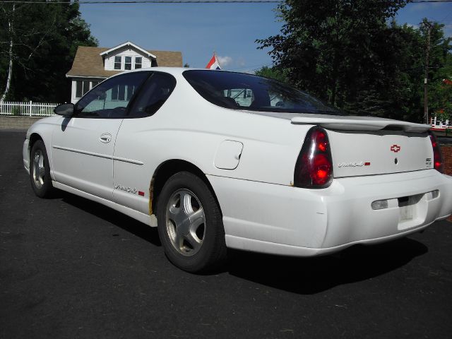 2000 Chevrolet Monte Carlo 4dr Sdn Auto (natl) Hatchback