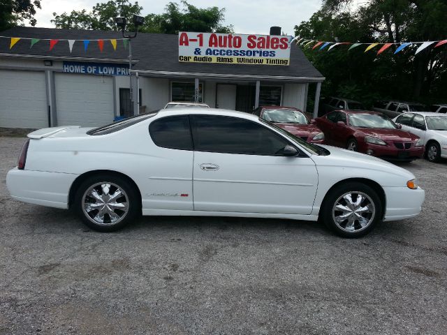 2000 Chevrolet Monte Carlo 4dr Sdn Auto (natl) Hatchback