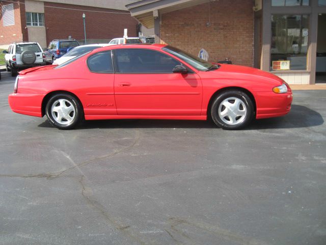 2001 Chevrolet Monte Carlo 4dr Sdn Auto (natl) Hatchback