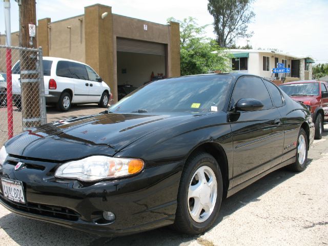 2001 Chevrolet Monte Carlo 4dr Sdn Auto (natl) Hatchback