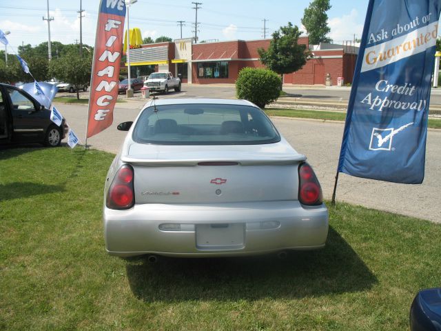 2002 Chevrolet Monte Carlo 4dr Sdn Auto (natl) Hatchback