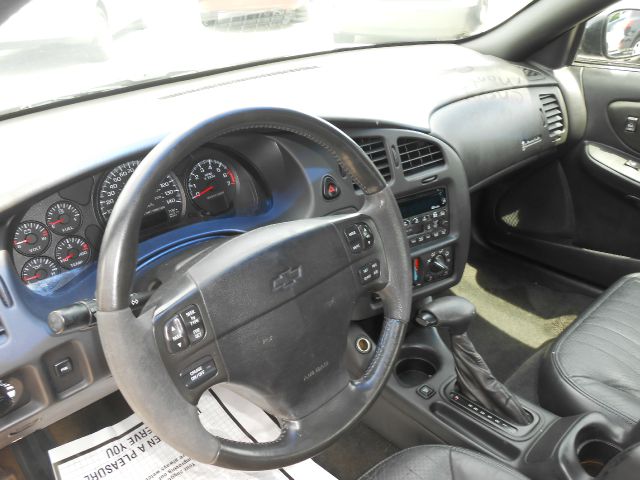 2002 Chevrolet Monte Carlo 4dr Sdn Auto (natl) Hatchback