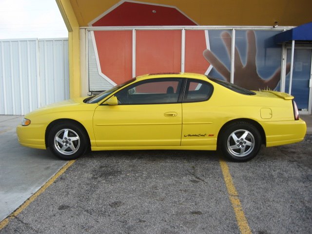 2003 Chevrolet Monte Carlo 4dr Sdn Auto (natl) Hatchback