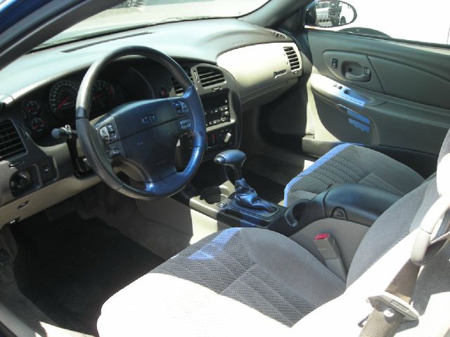 2003 Chevrolet Monte Carlo 4dr Sdn Auto (natl) Hatchback