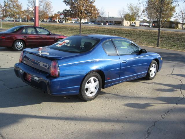 2004 Chevrolet Monte Carlo 4dr Sdn Auto (natl) Hatchback