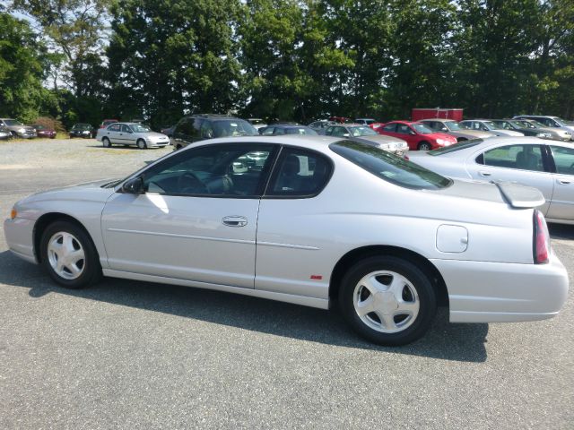 2004 Chevrolet Monte Carlo 4dr Sdn Auto (natl) Hatchback