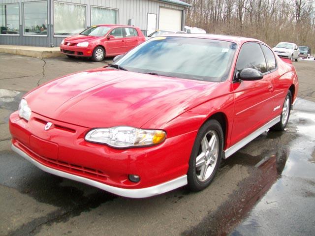 2004 Chevrolet Monte Carlo GXE 4dr Sedan