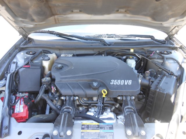 2006 Chevrolet Monte Carlo LS A4WD