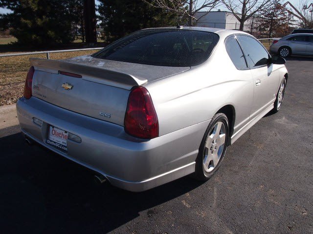 2006 Chevrolet Monte Carlo 4dr Sdn Auto (natl) Hatchback